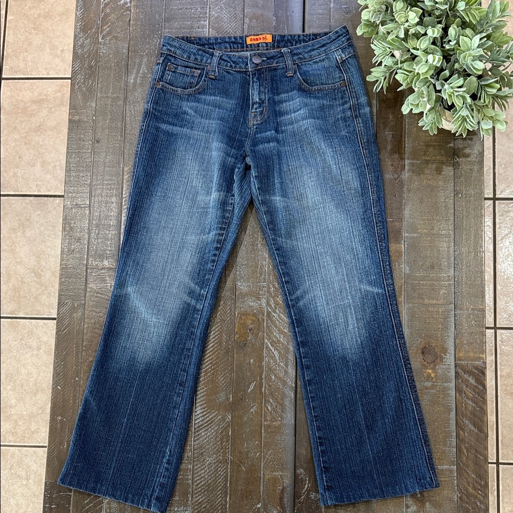 Vintage Zana Di Y2K Flare Jeans - Embroidered "A" Pockets - Size 9